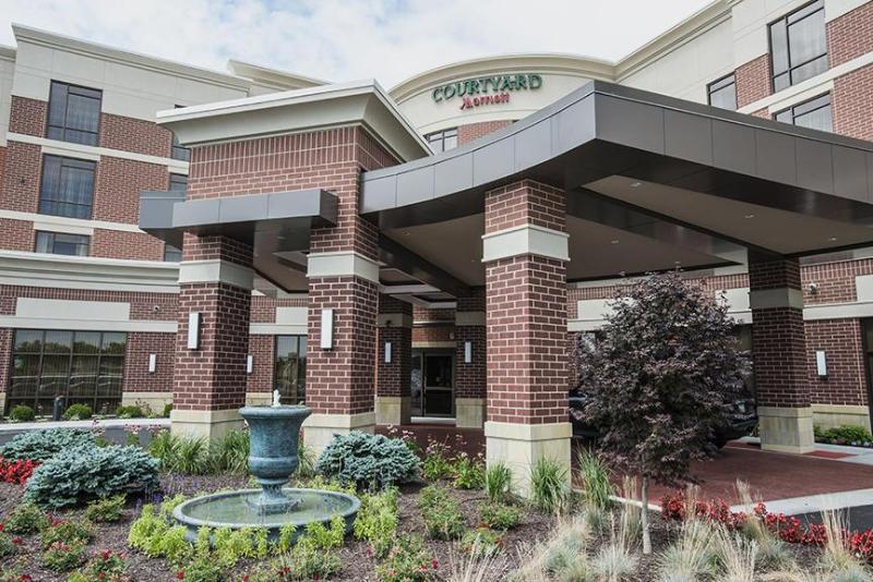 Courtyard By Marriott Cincinnati Midtown/Rookwood Экстерьер фото