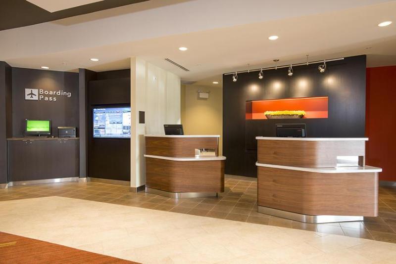 Courtyard By Marriott Cincinnati Midtown/Rookwood Экстерьер фото