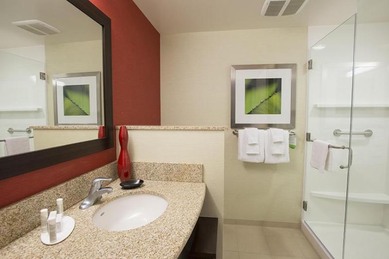 Courtyard By Marriott Cincinnati Midtown/Rookwood Экстерьер фото