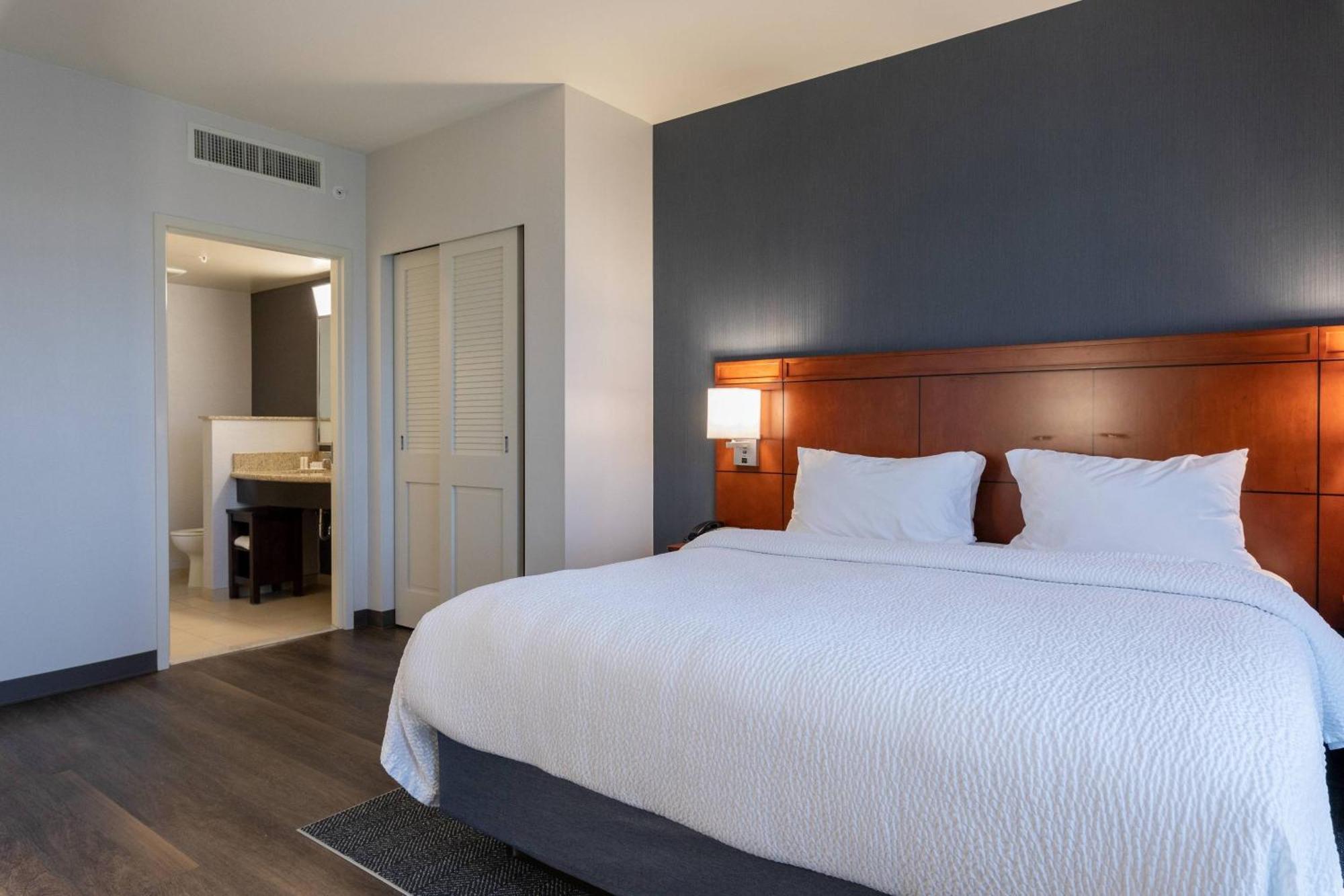 Courtyard By Marriott Cincinnati Midtown/Rookwood Экстерьер фото