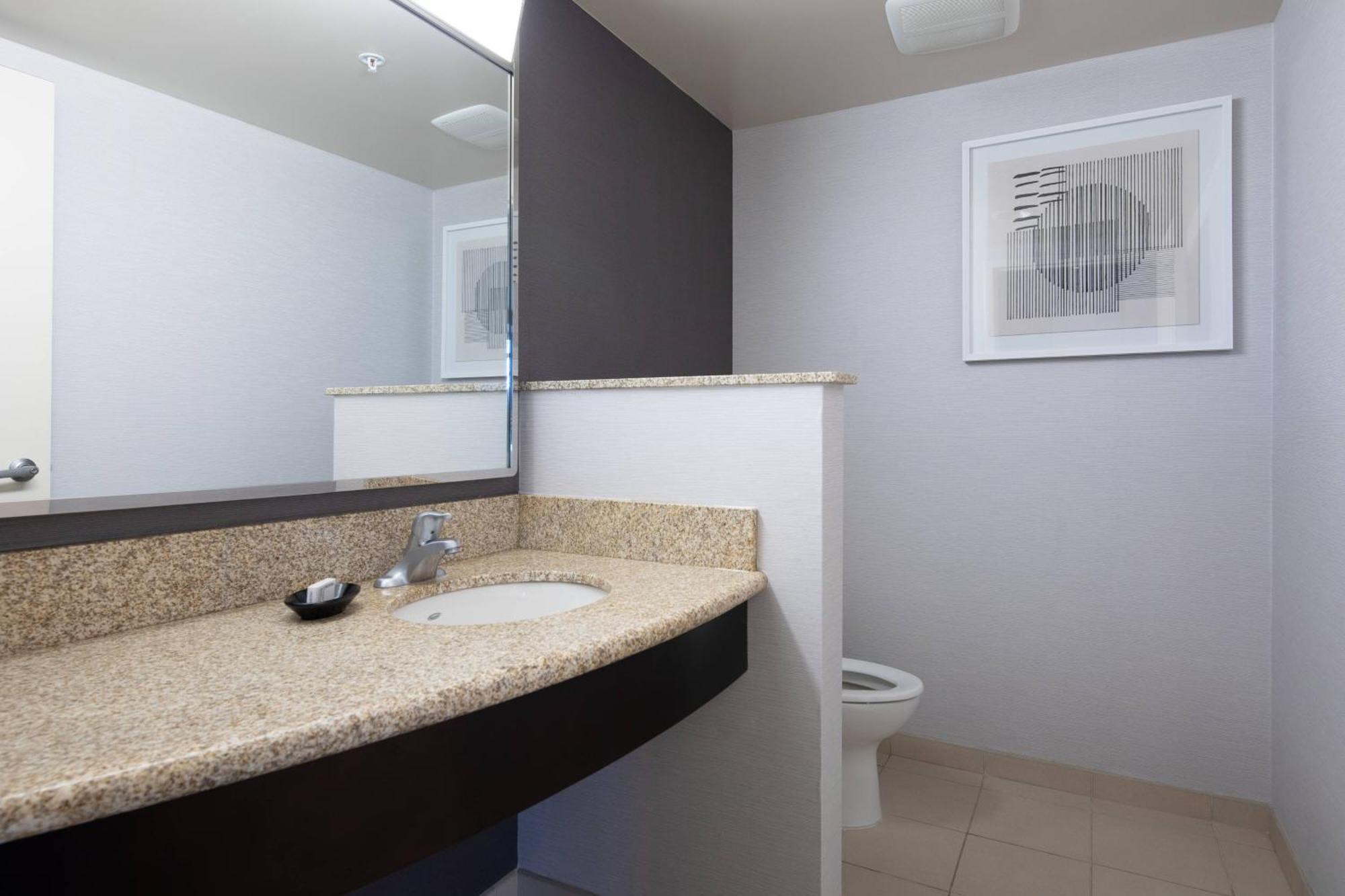 Courtyard By Marriott Cincinnati Midtown/Rookwood Экстерьер фото