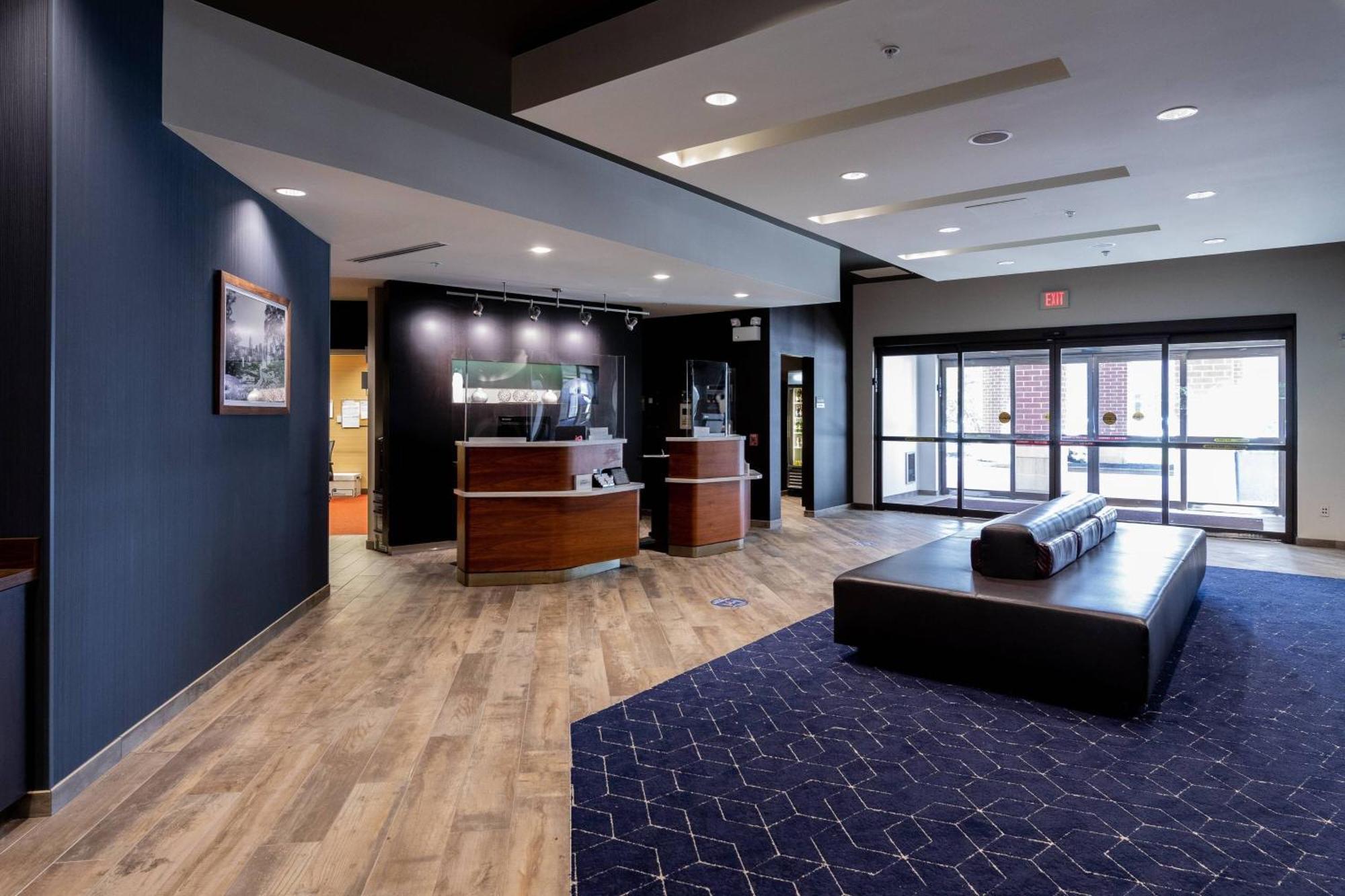Courtyard By Marriott Cincinnati Midtown/Rookwood Экстерьер фото