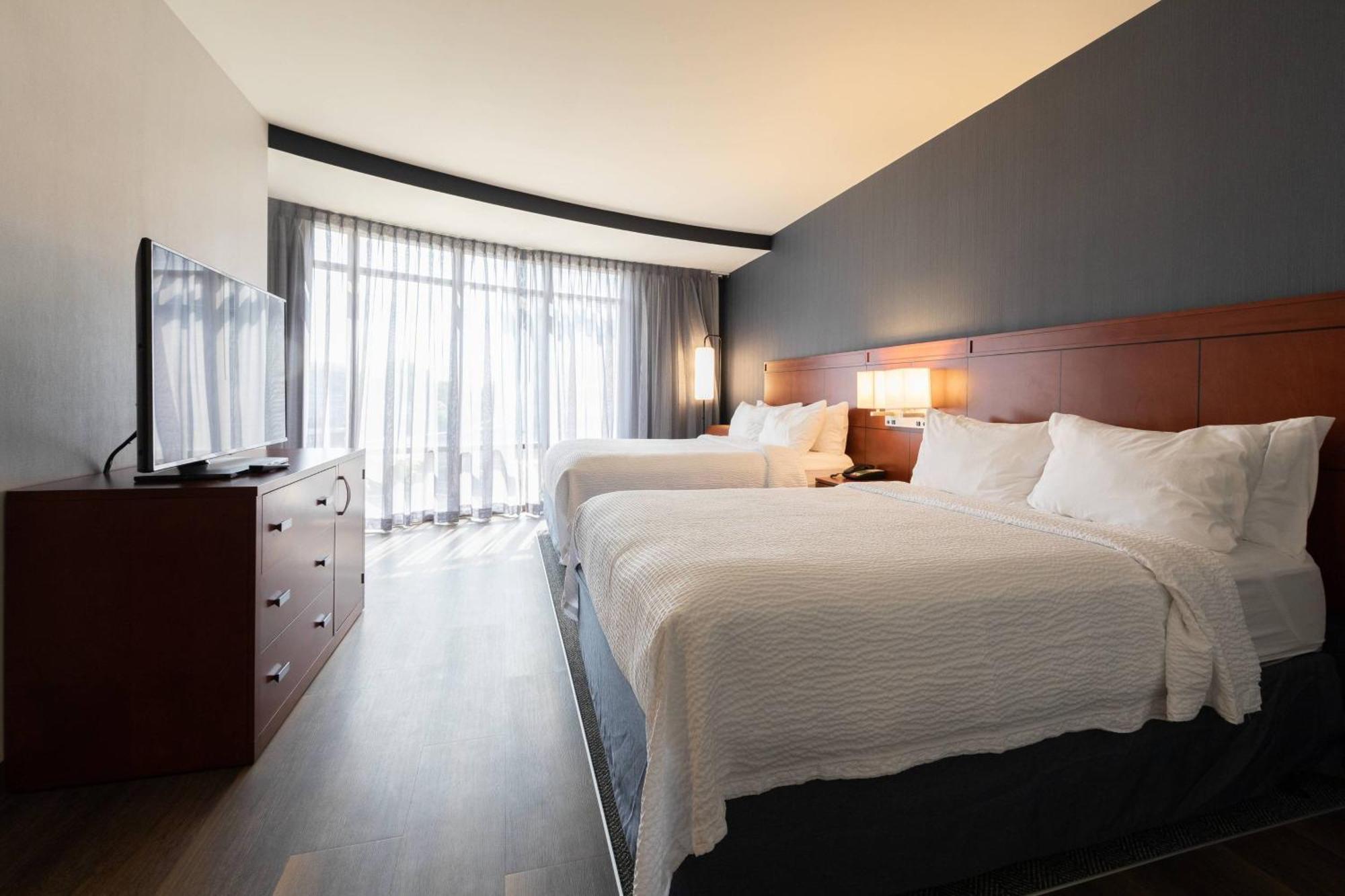 Courtyard By Marriott Cincinnati Midtown/Rookwood Экстерьер фото