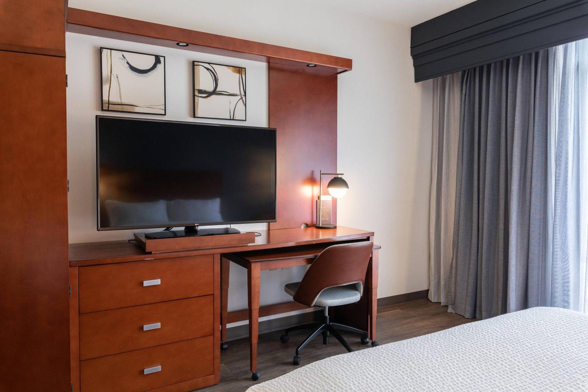 Courtyard By Marriott Cincinnati Midtown/Rookwood Экстерьер фото