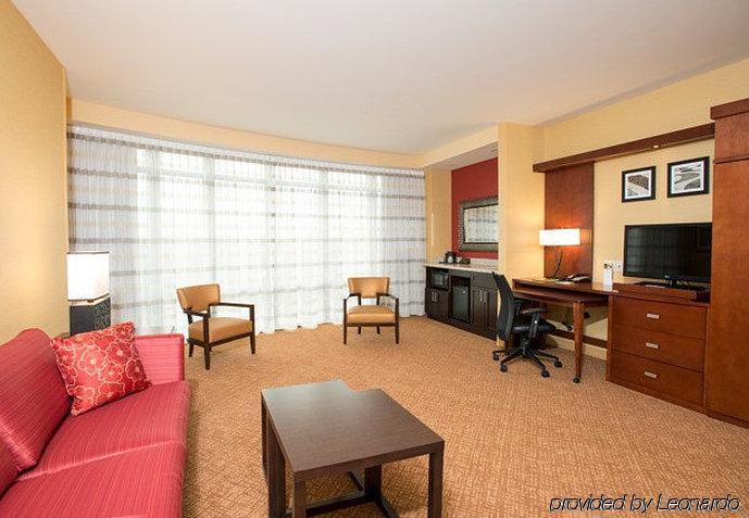 Courtyard By Marriott Cincinnati Midtown/Rookwood Экстерьер фото