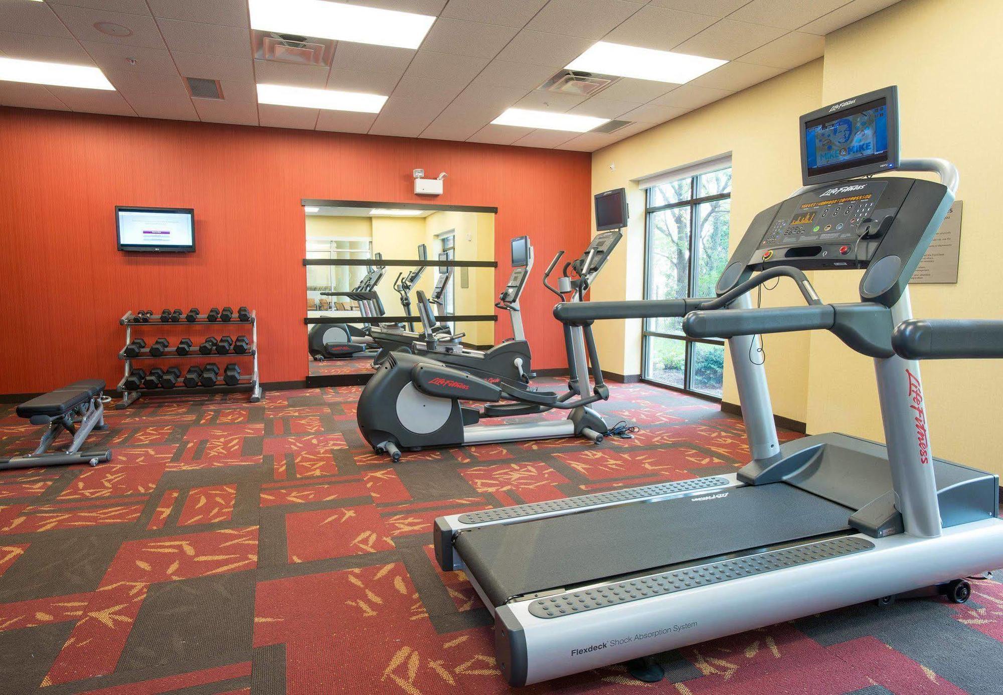 Courtyard By Marriott Cincinnati Midtown/Rookwood Экстерьер фото