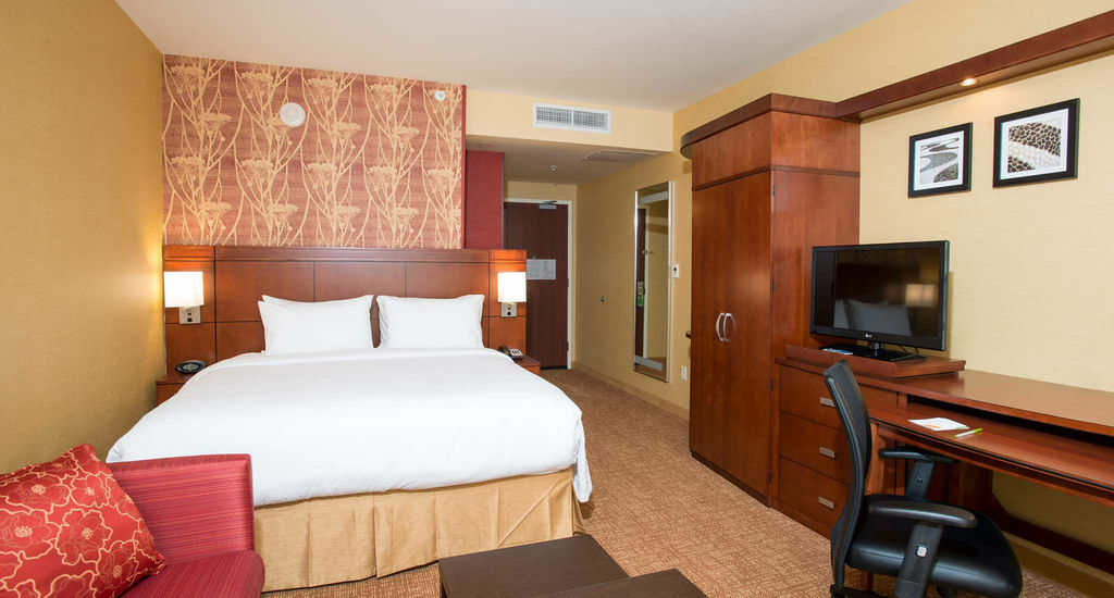 Courtyard By Marriott Cincinnati Midtown/Rookwood Экстерьер фото
