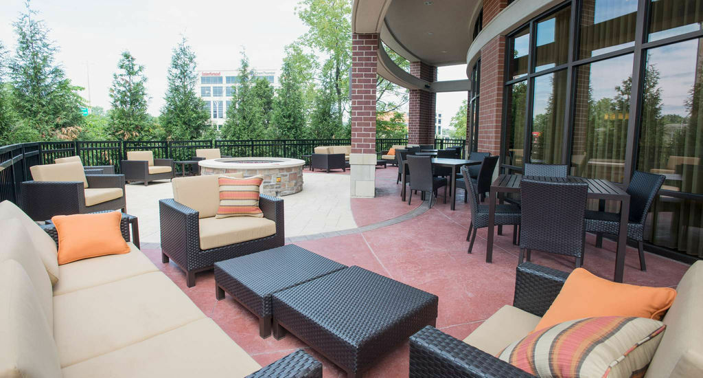 Courtyard By Marriott Cincinnati Midtown/Rookwood Экстерьер фото